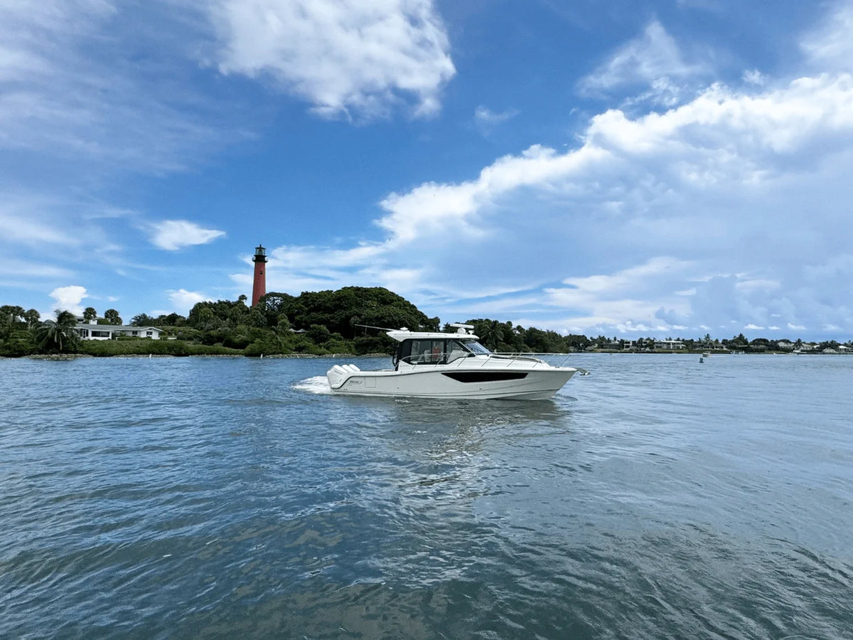 2026 Boston Whaler 365 Conquest 36.0 feet, Jupiter, Florida #1
