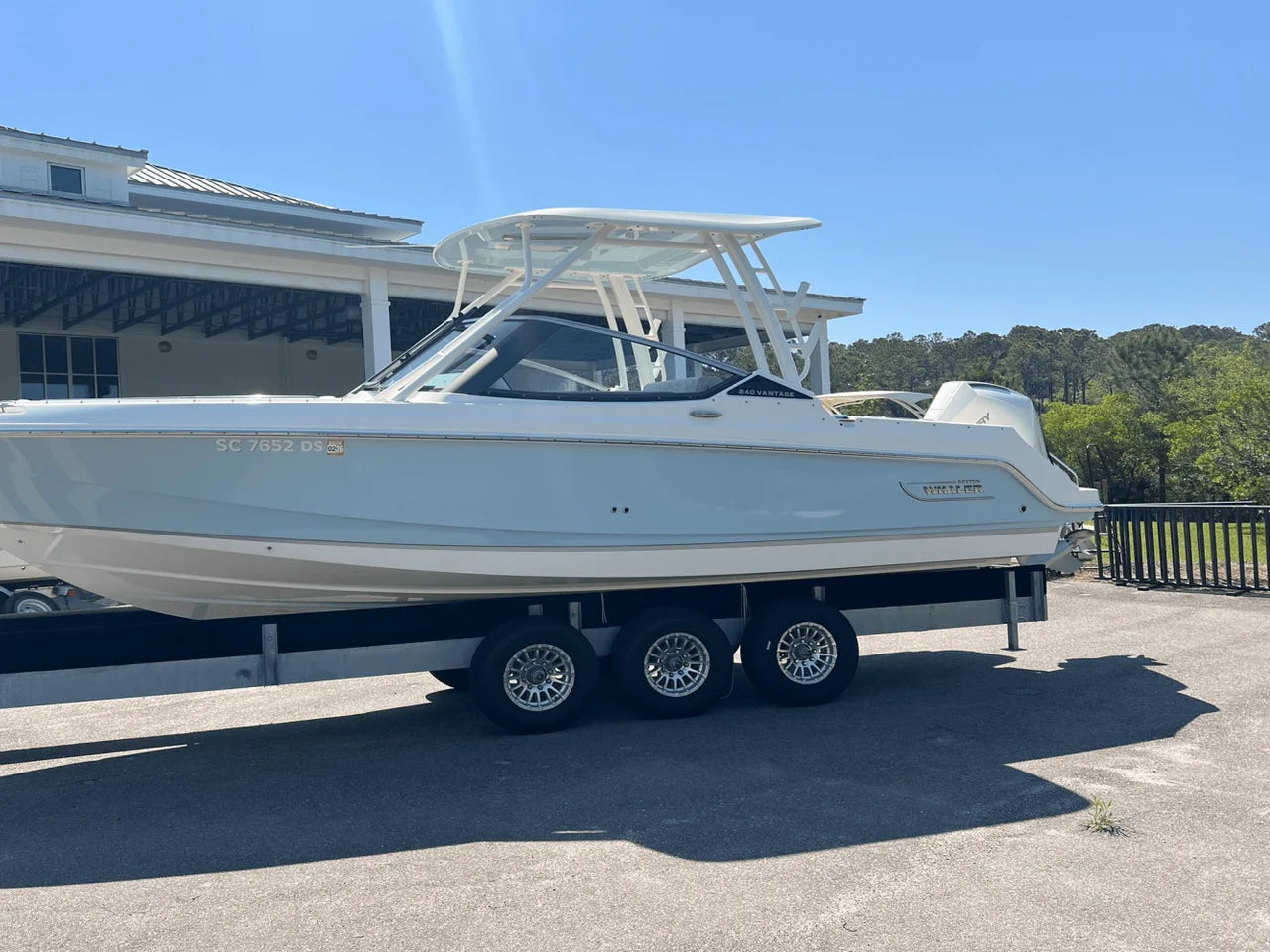 2022 Boston Whaler 240 VANTAGE 24.0 feet, Charleston, SC #2