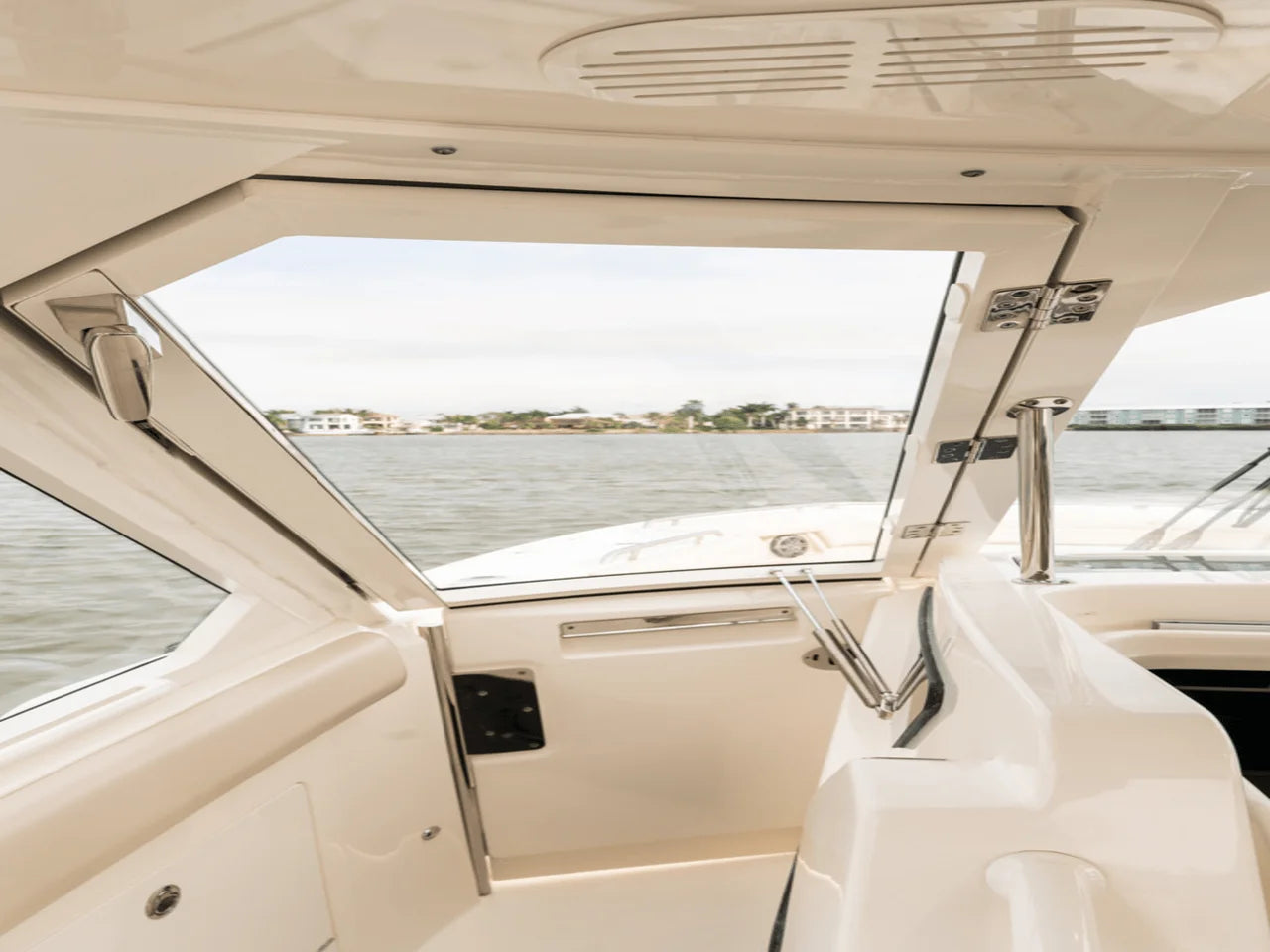 2027 Boston Whaler 380 Realm 38.0 feet, Naples, Florida #82