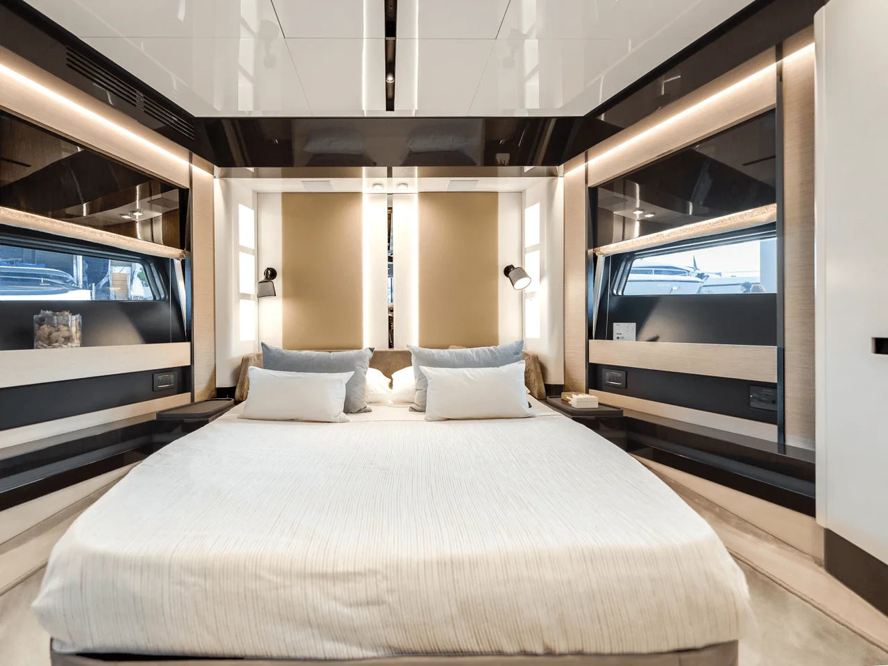 2024 Azimut S8 80.0 feet, Miami, FL #55