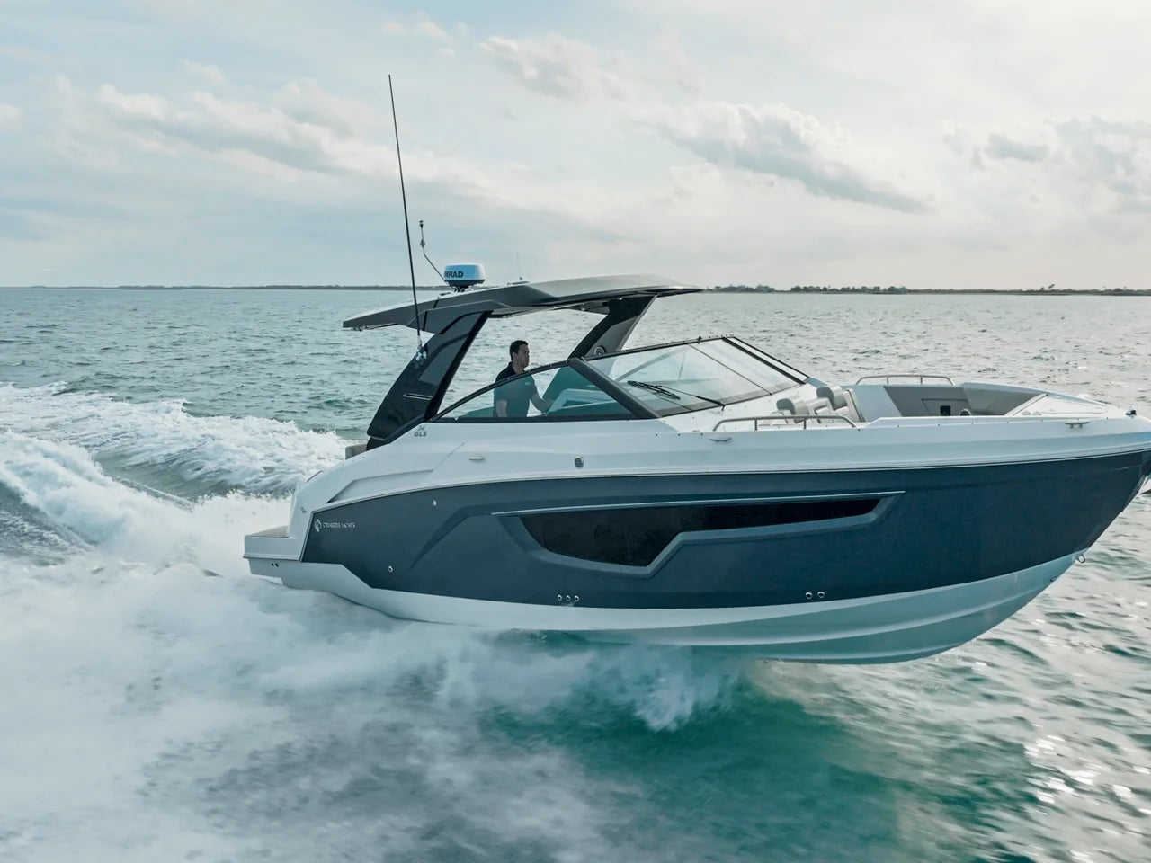 2027 Cruisers Yachts 34 GLS Outboard 34.0 feet, Sarasota, FL #1