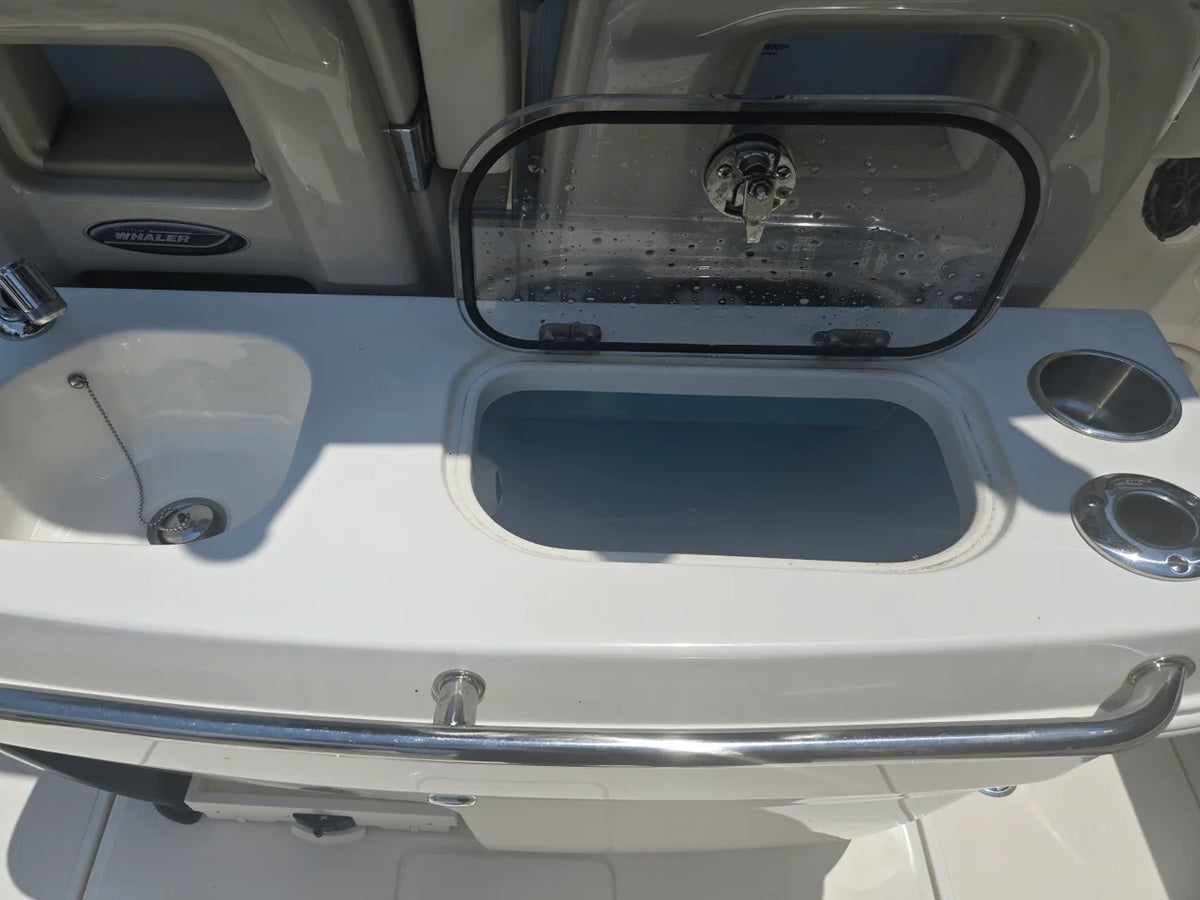 2024 Boston Whaler 280 OUTRAGE 28.0 feet, Charleston, SC #15