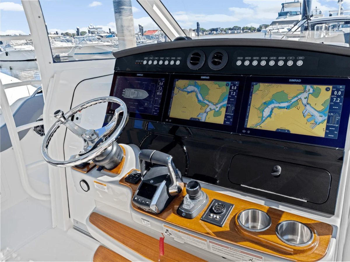 2026 Boston Whaler 420 Outrage 42.0 feet, Quincy, MA #31