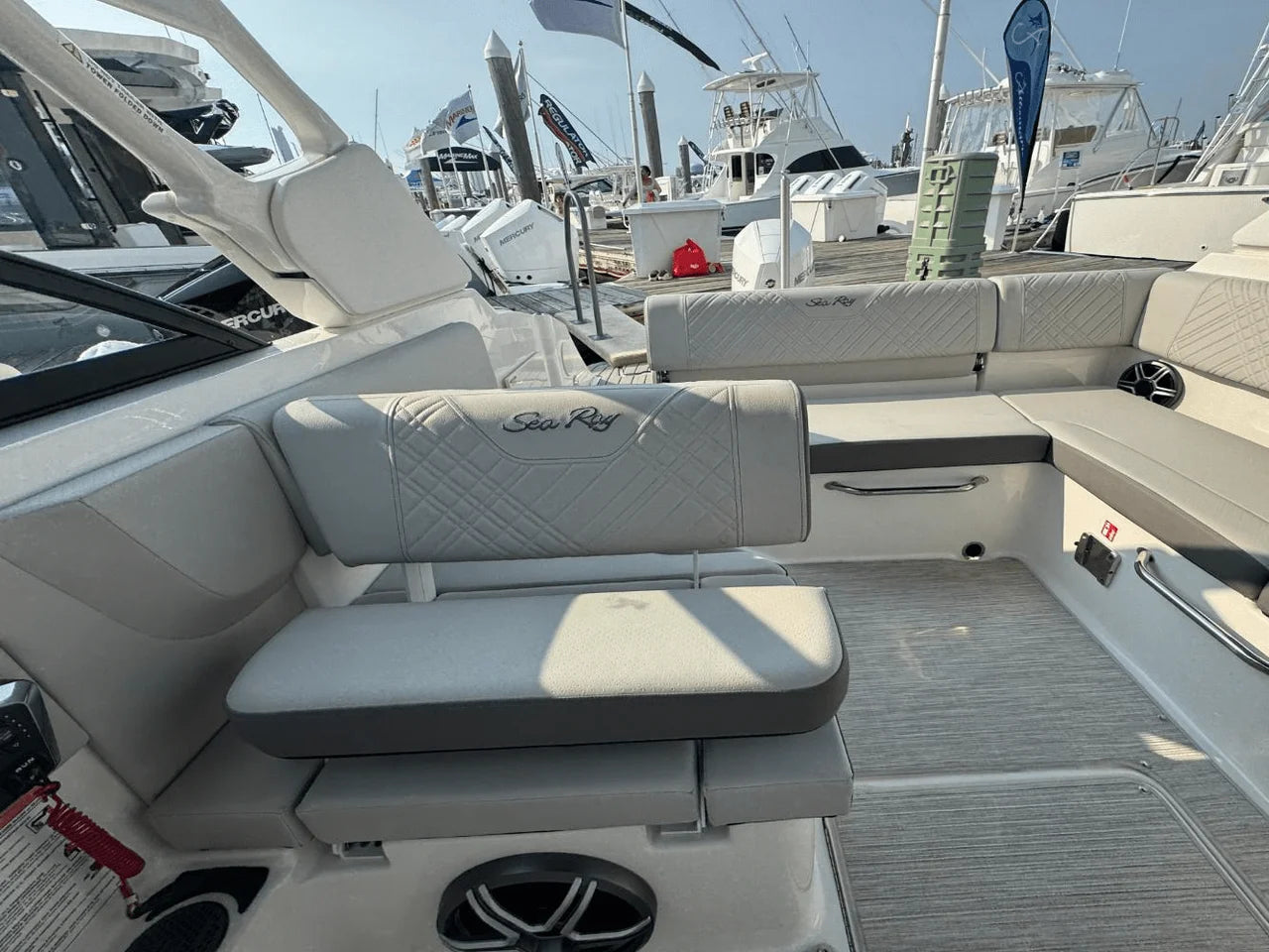 2026 Sea Ray SDX 230 Outboard 23.0 feet, Somers Point, New Jersey #16