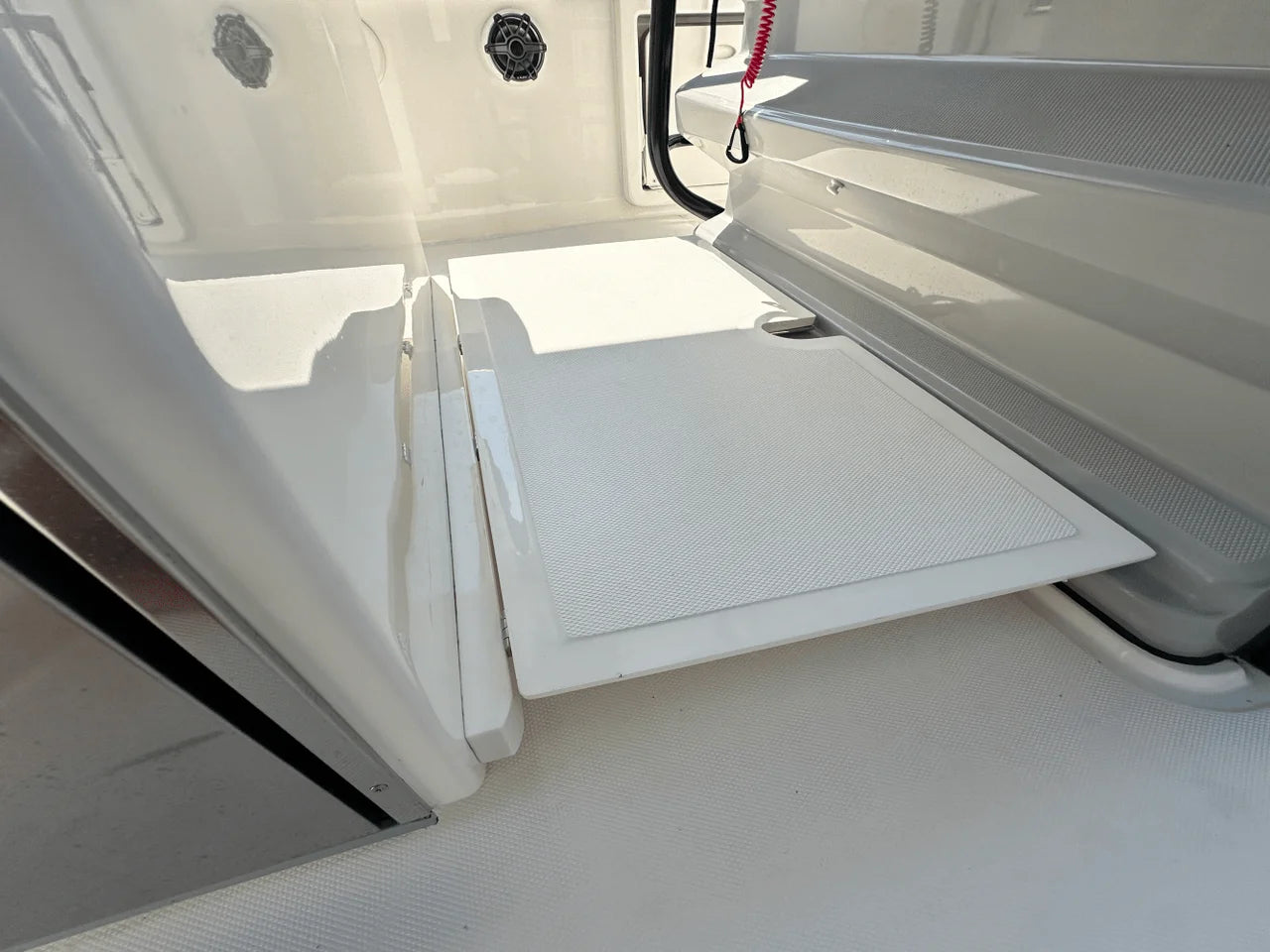 2023 Boston Whaler 330 OUTRAGE 33.0 feet, Danvers, Massachusetts #11