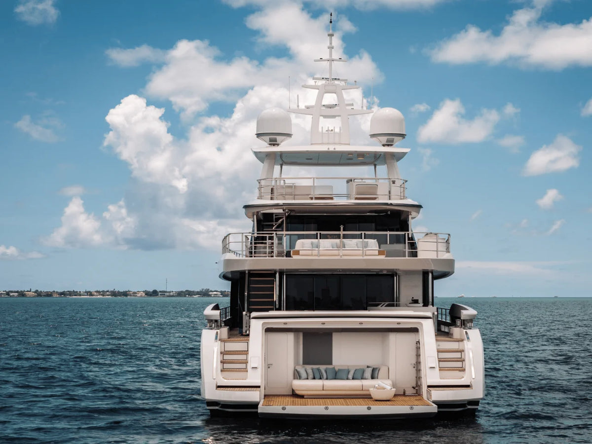 2027 Azimut Grande 36M 115.0 feet, Inuvik, Northwest Territories #10