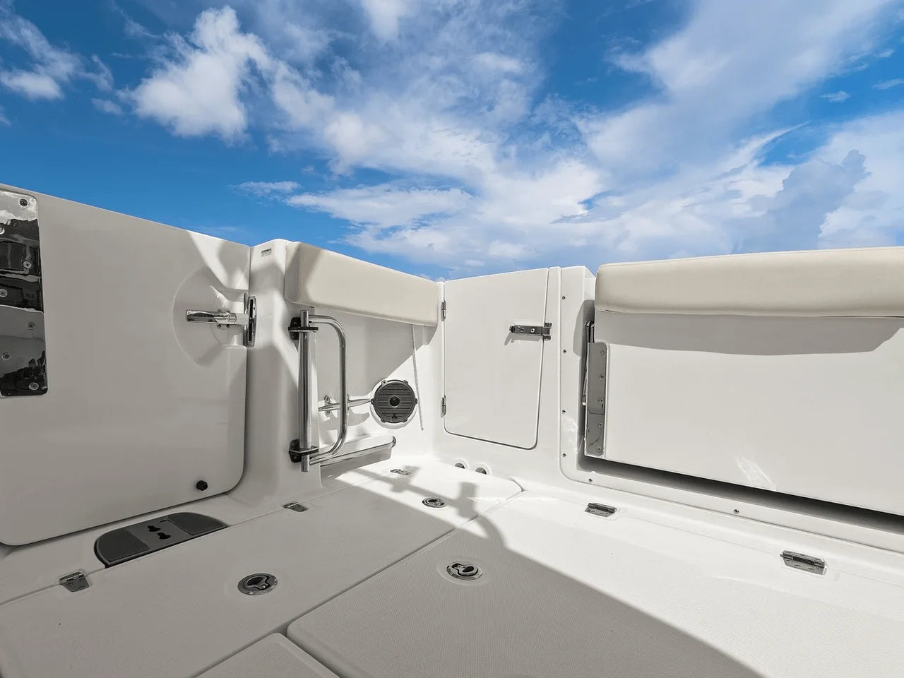 2020 Boston Whaler 320 VANTAGE 33.0 feet, St Petersburg, FL #36