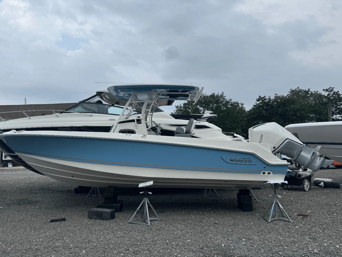 2026 Boston Whaler 230 Outrage 23.0 feet, Huntington, NY #1