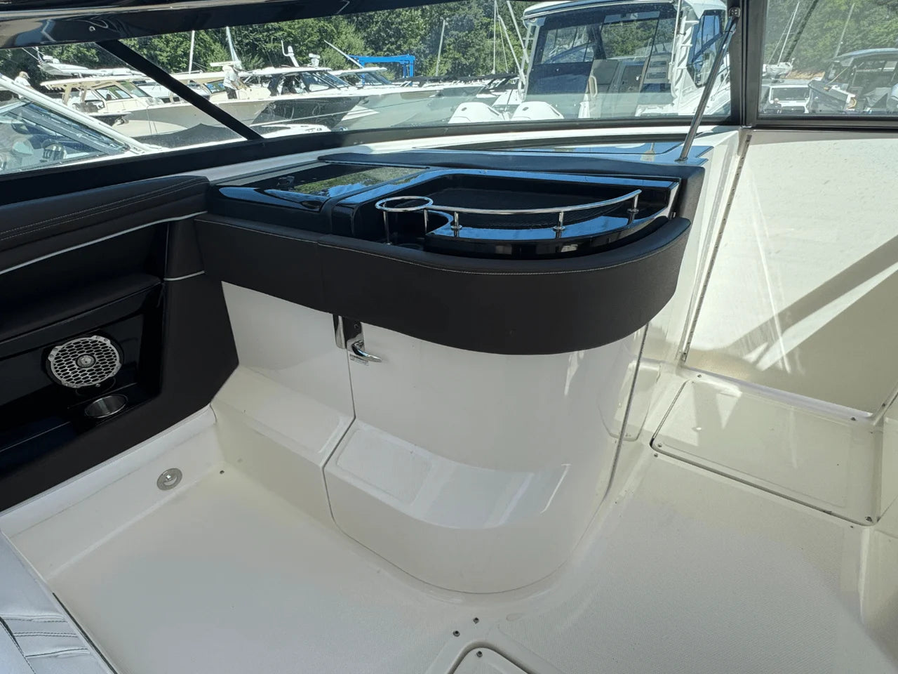 2017 Sea Ray SLX 350 OB 35.0 feet, Washington, Connecticut #30