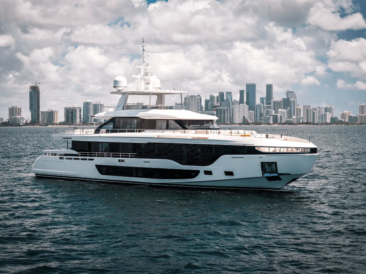 2027 Azimut Grande 36M 115.0 feet, Inuvik, Northwest Territories #95