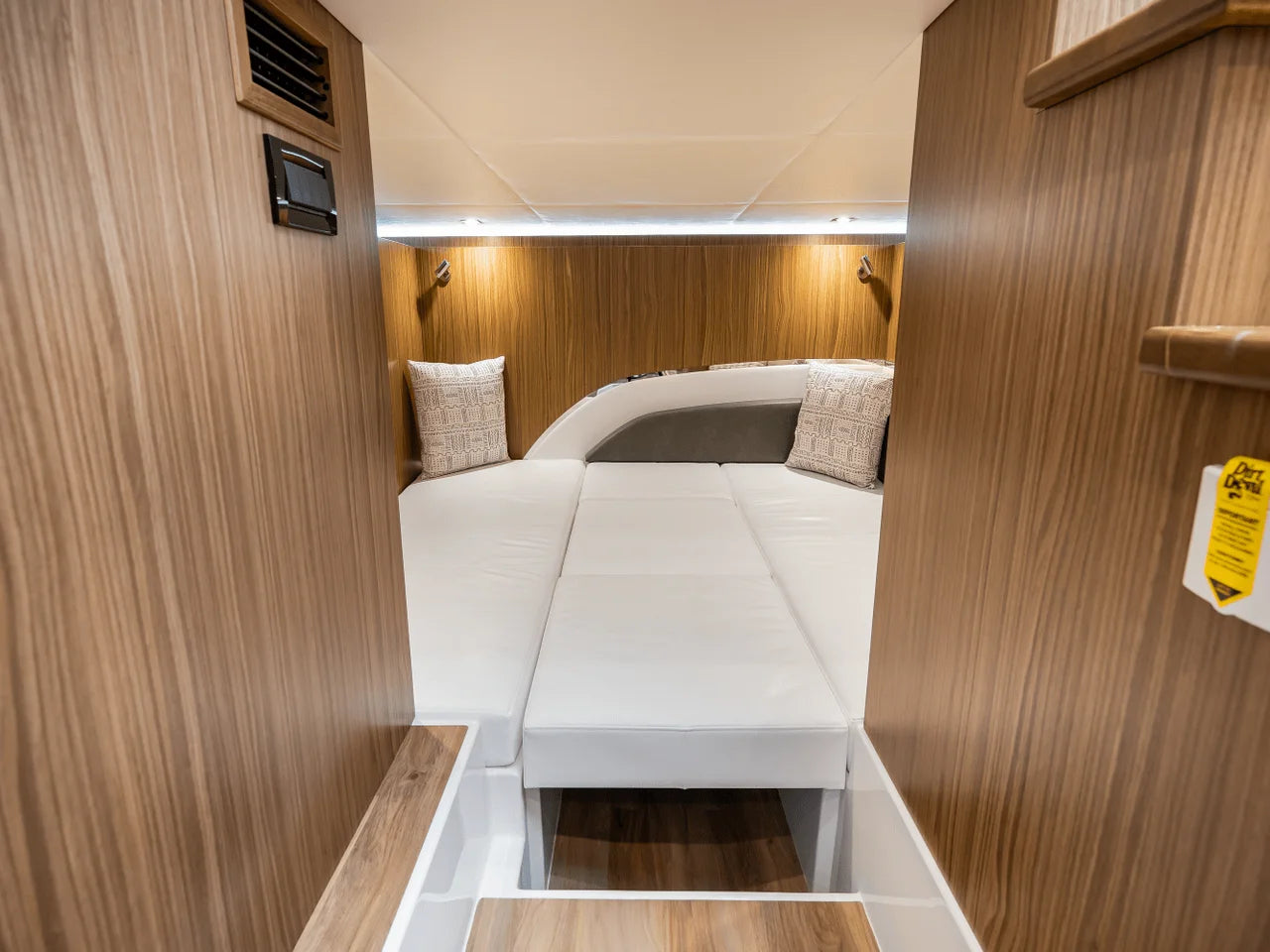 2025 Cruisers Yachts 50 GLS 50.0 feet, Pensacola, Florida #51
