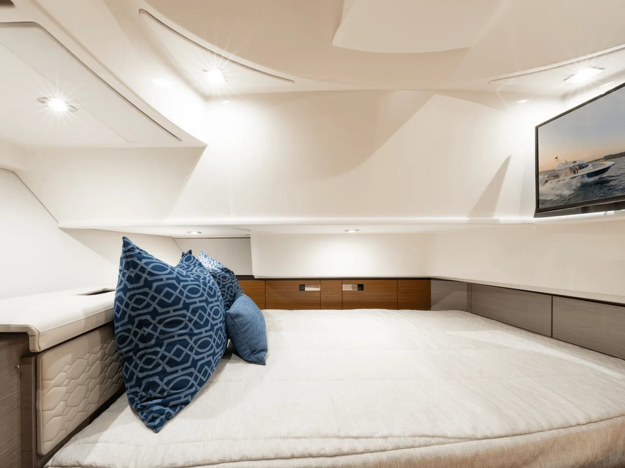 2025 Tiara Yachts LS 38 38.0 feet, Inuvik, Northwest Territories #18