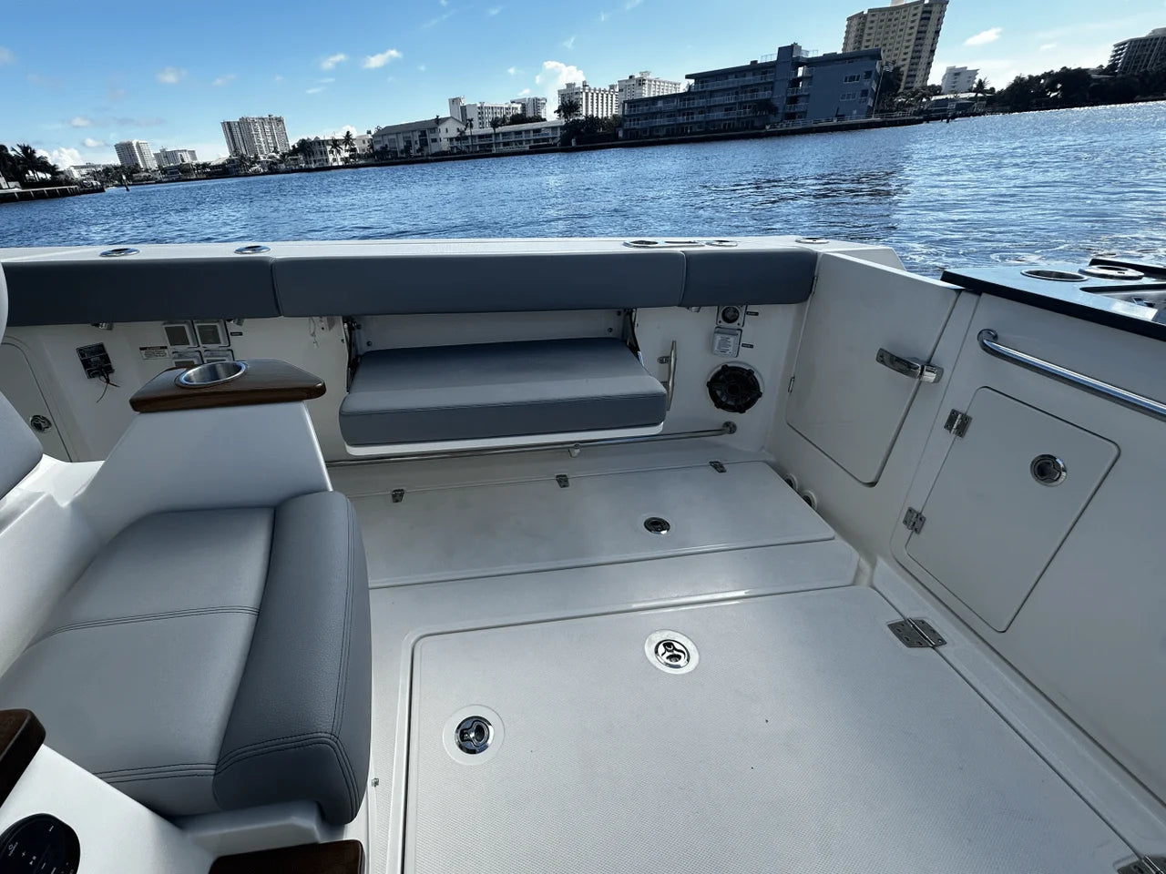 2026 Boston Whaler 360 Outrage 36.0 feet, Pompano Beach, Florida #27