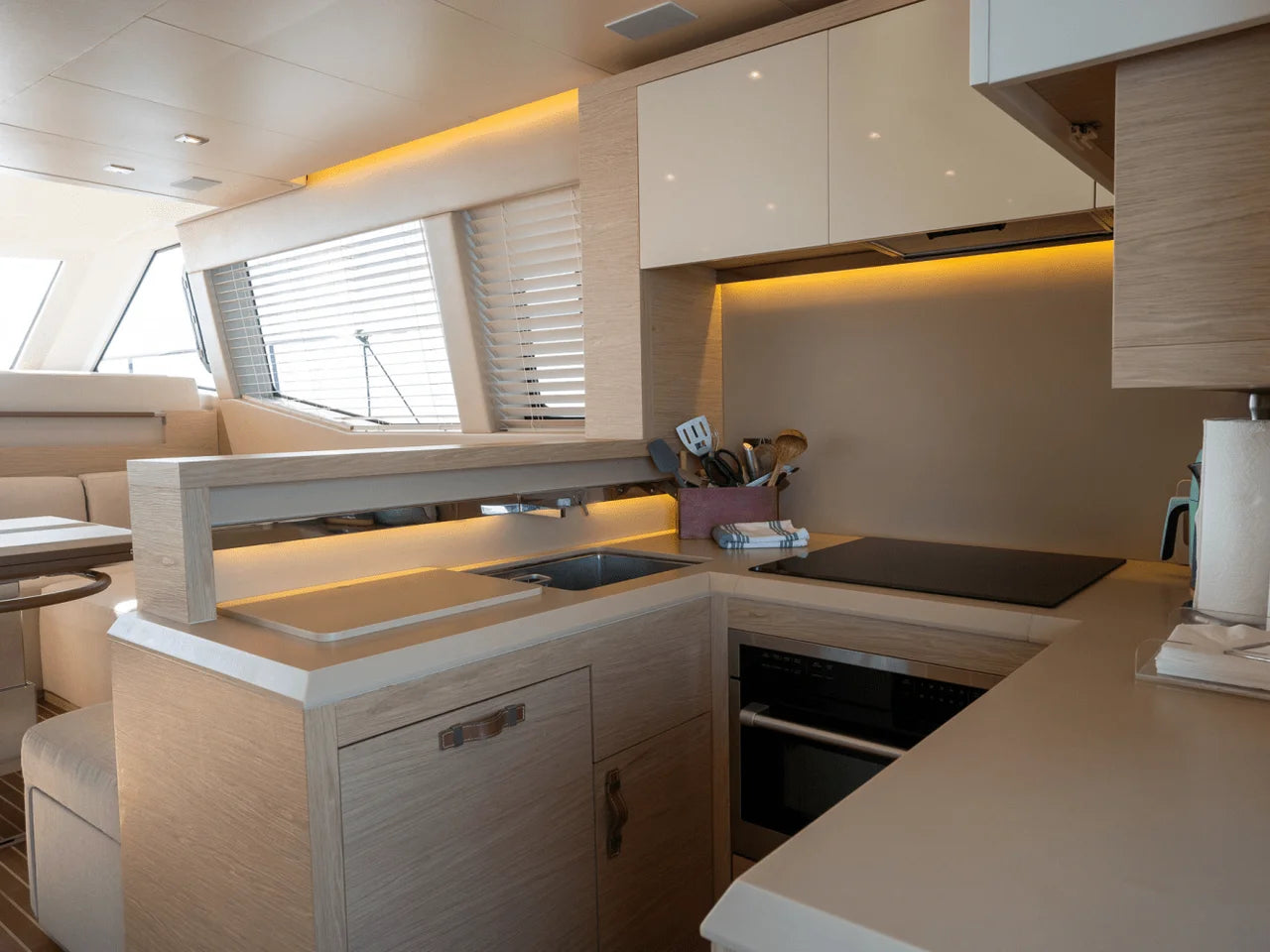 2019 Monte Carlo Yachts MC6 60.0 feet, Miami, FL #30