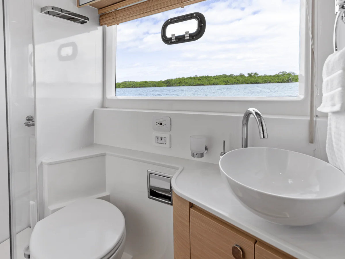 2027 Aquila 50 52.0 feet, St Petersburg, FL #75