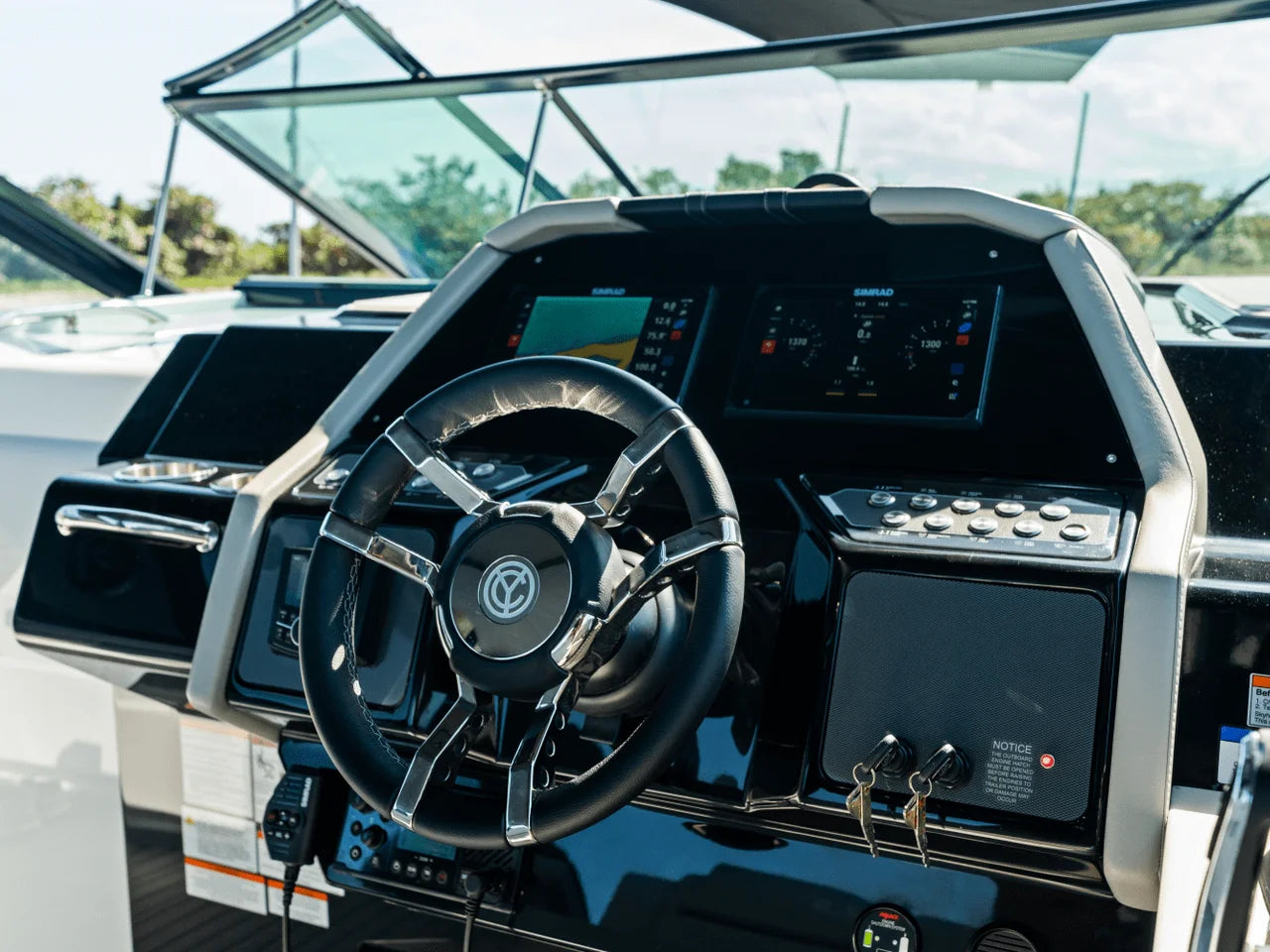 2027 Cruisers Yachts 34 GLS Outboard 34.0 feet, Sarasota, FL #123