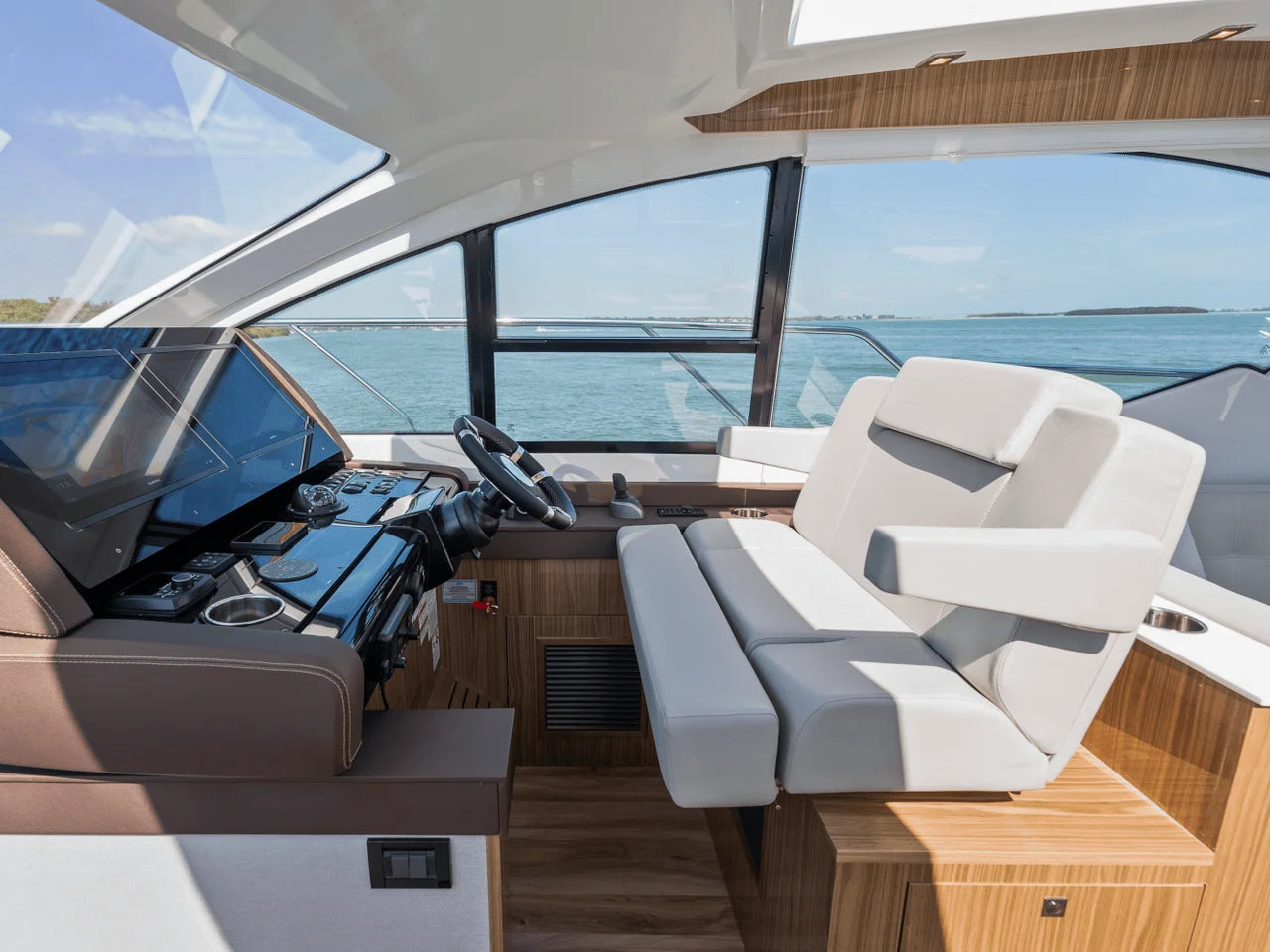2026 Cruisers Yachts 50 Cantius 50.0 feet, Inuvik, Northwest Territories #104