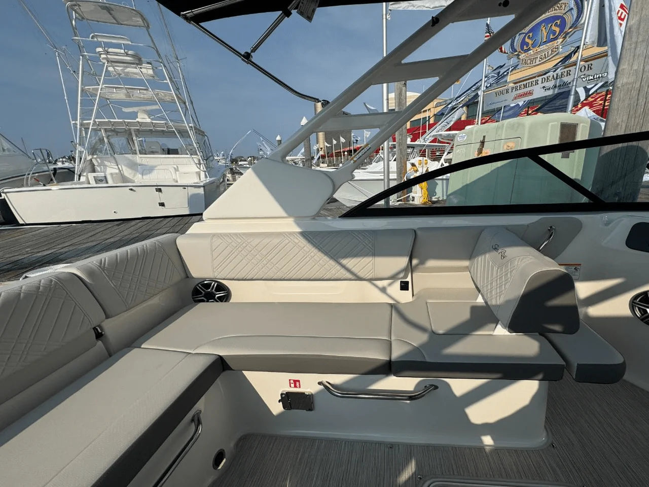 2026 Sea Ray SDX 230 Outboard 23.0 feet, Somers Point, New Jersey #10
