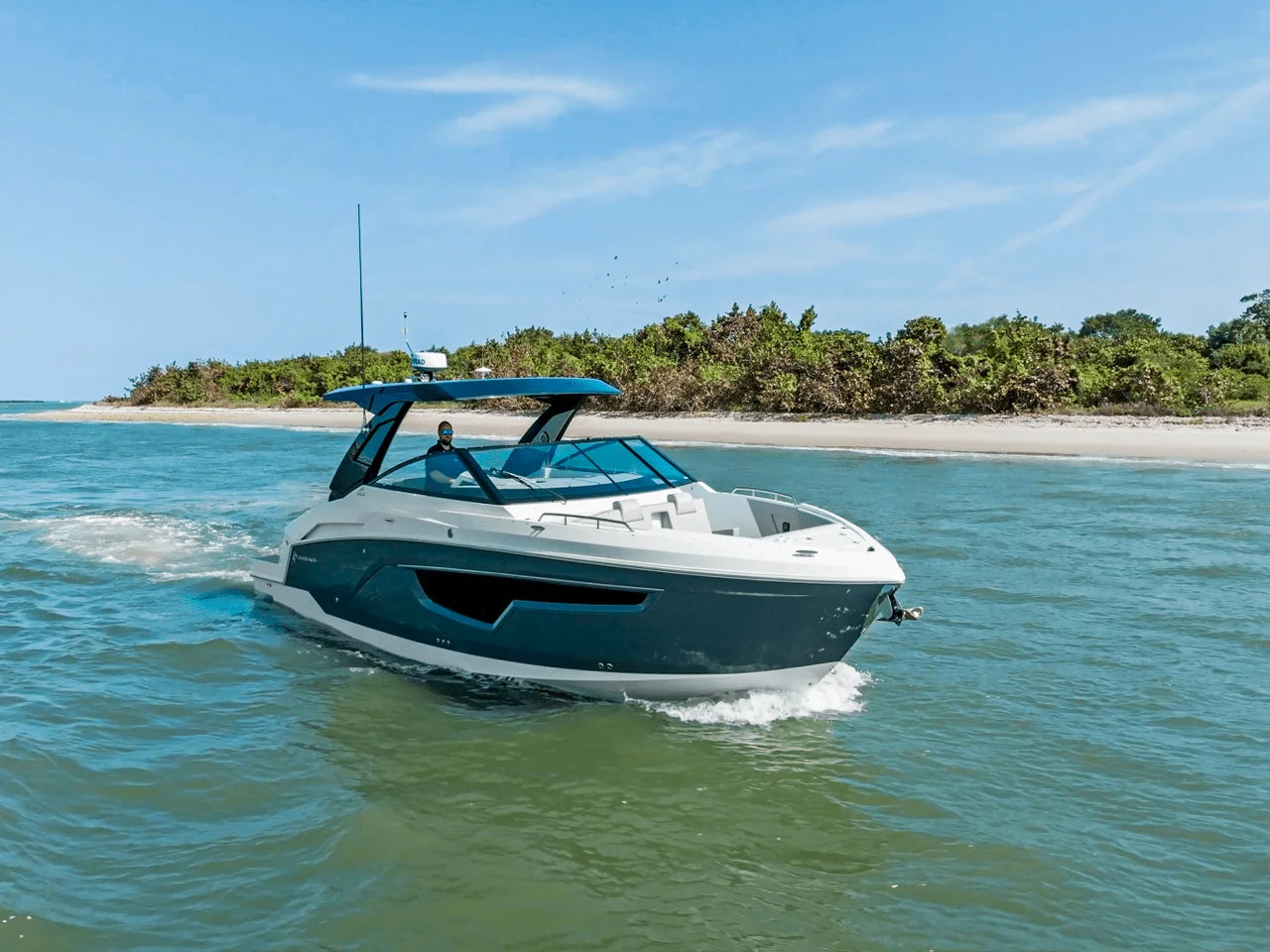 2026 Cruisers Yachts 34 GLS Outboard 35.0 feet, Inuvik, Northwest Territories #42