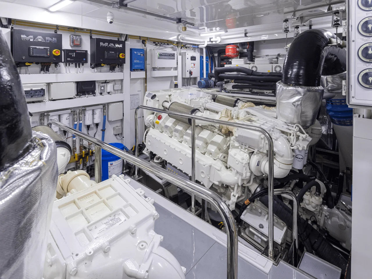 2025 Ocean Alexander 27R 88.0 feet, Pompano Beach, FL #97