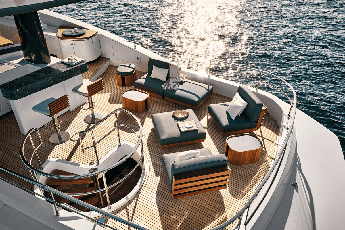 2027 Azimut Magellano 66 66.0 feet, Inuvik, Northwest Territories #13