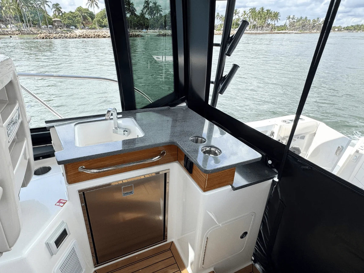 2026 Boston Whaler 365 Conquest 36.0 feet, Jupiter, Florida #33