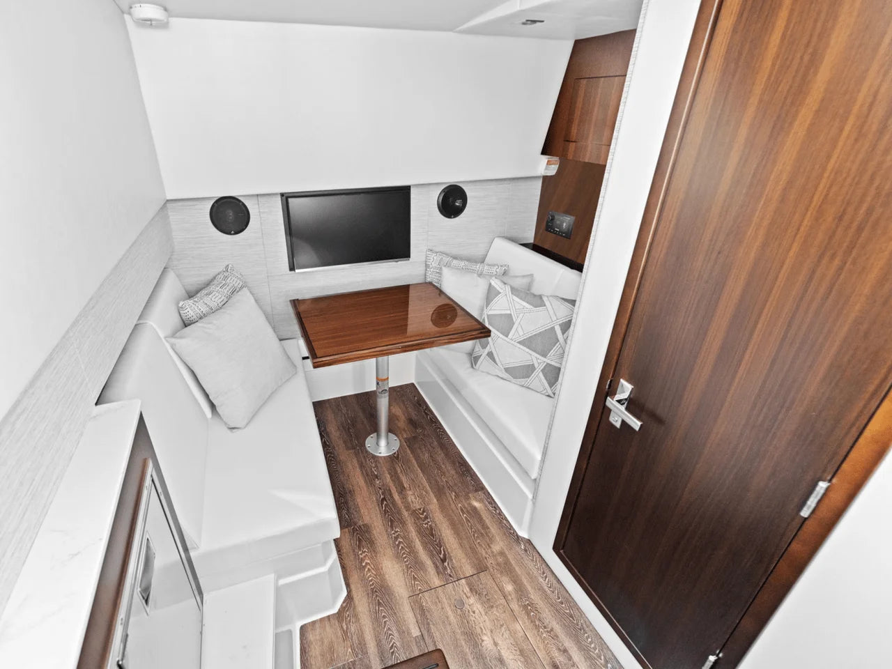 2026 Cruisers Yachts 34 GLS Outboard 34.0 feet, Danvers, Massachusetts #35