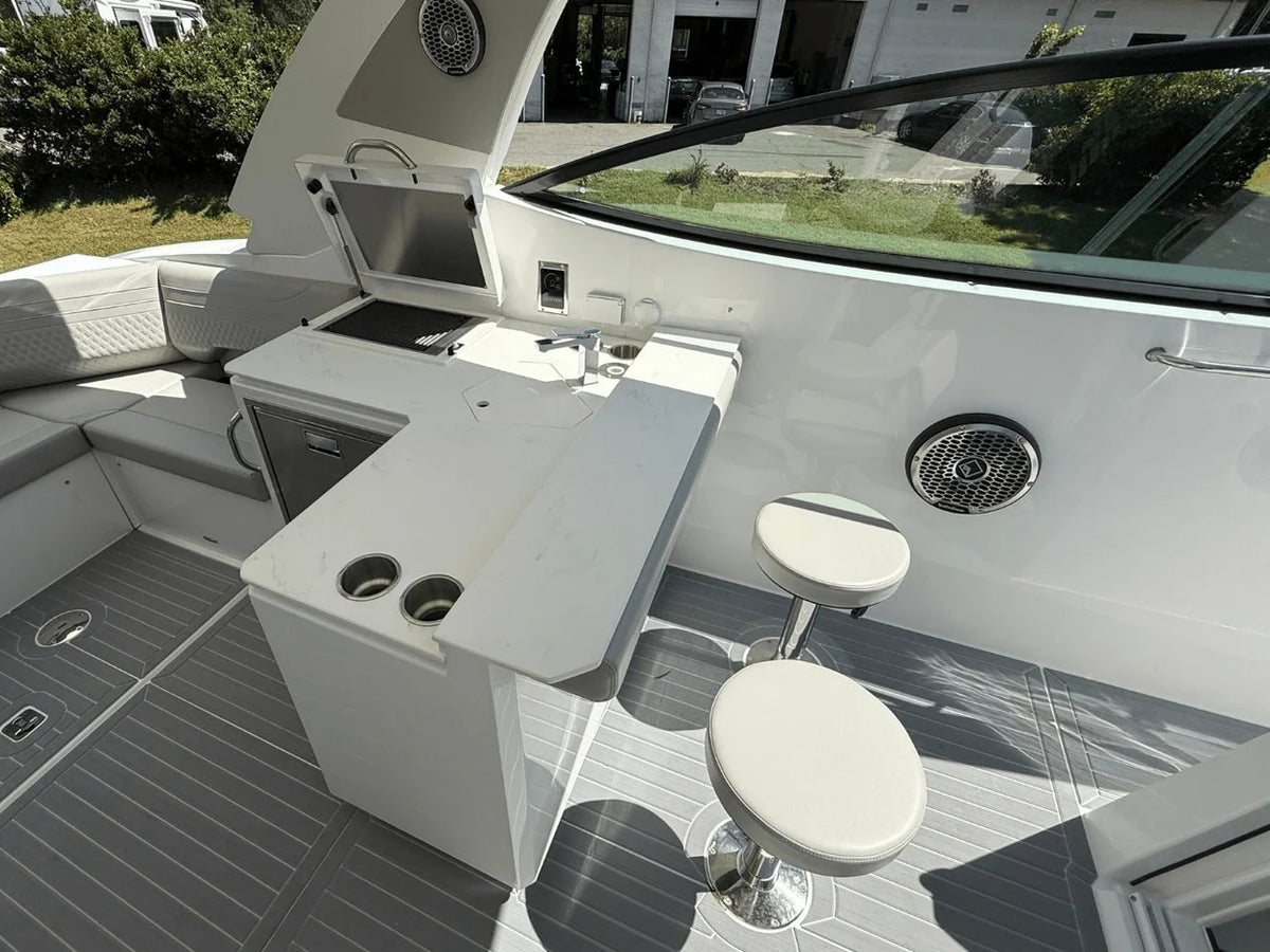 2026 Cruisers Yachts 38 GLS 37.0 feet, Lake Ozark, MO #28