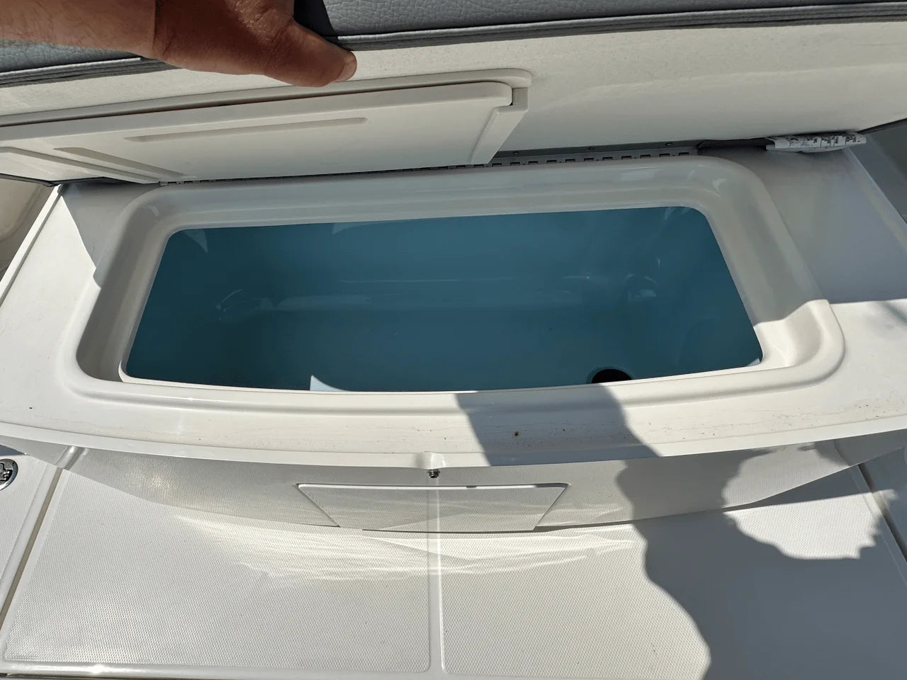 2023 Boston Whaler 330 OUTRAGE 33.0 feet, Danvers, Massachusetts #20