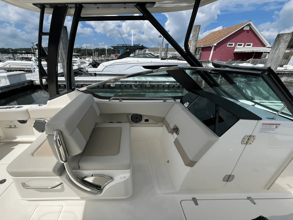 2026 Boston Whaler 240 Vantage 24.0 feet, Westbrook, Connecticut #6