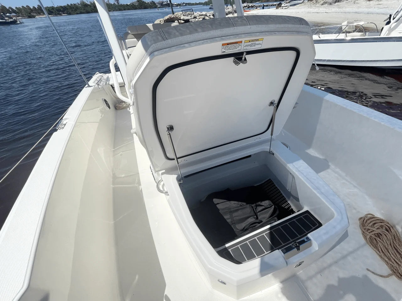 2026 Boston Whaler 220 Dauntless 22.0 feet, Venice, Florida #18