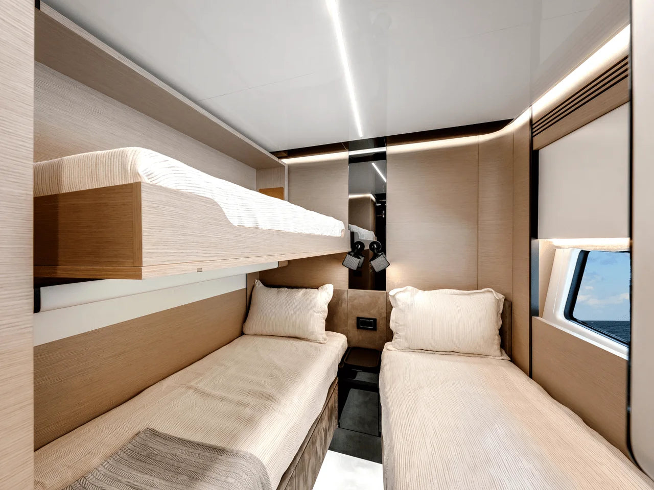 2024 Azimut S8 80.0 feet, Miami, FL #34