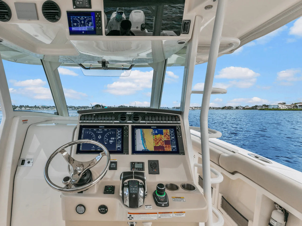 2018 Boston Whaler 380 OUTRAGE 38.0 feet, Naples, Florida #22
