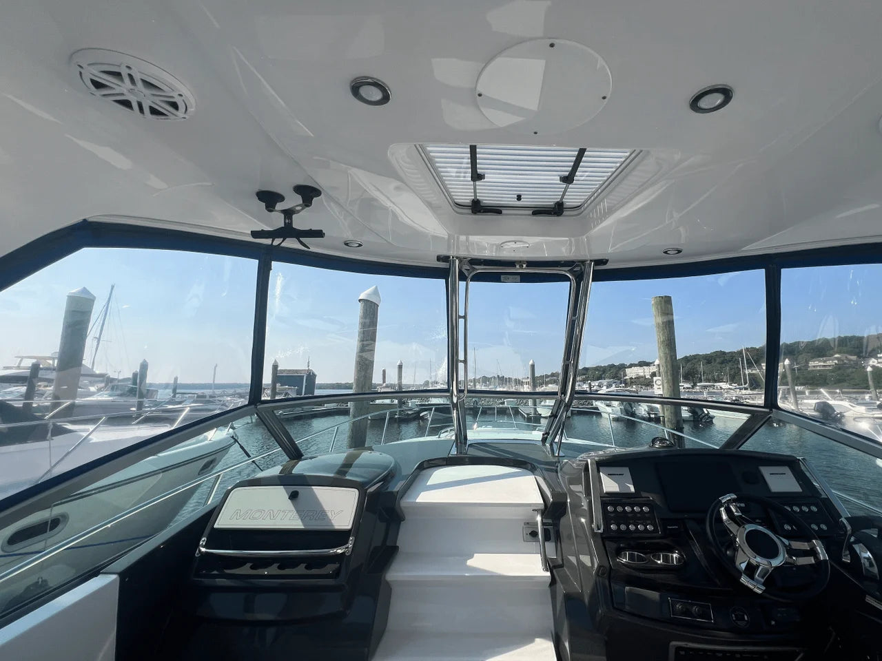 2021 Monterey 335 SPORT YACHT 33.0 feet, Wakefield, RI #29