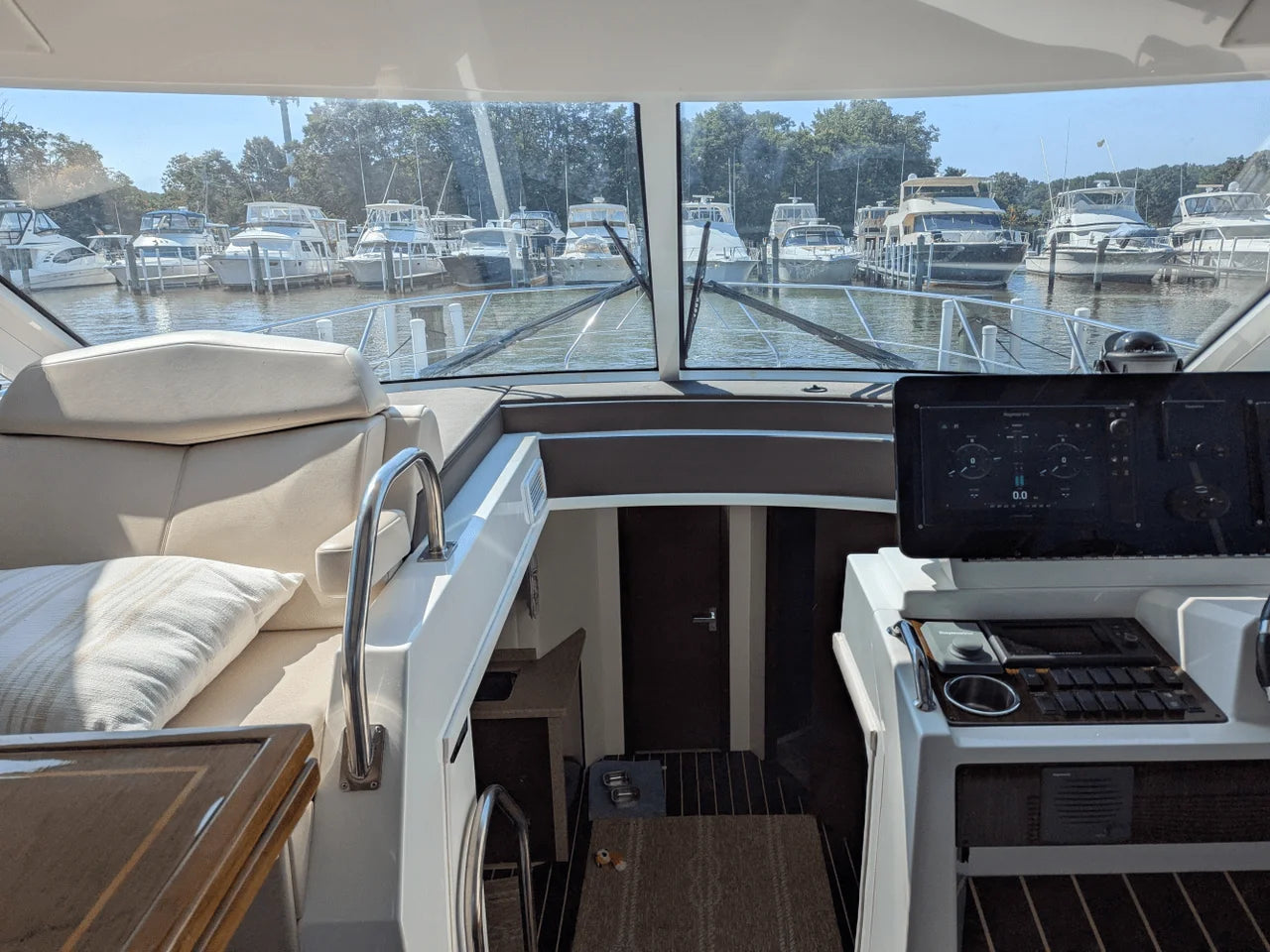 2013 Cruisers Yachts 48 CANTIUS 48.0 feet, Baltimore, MD #30