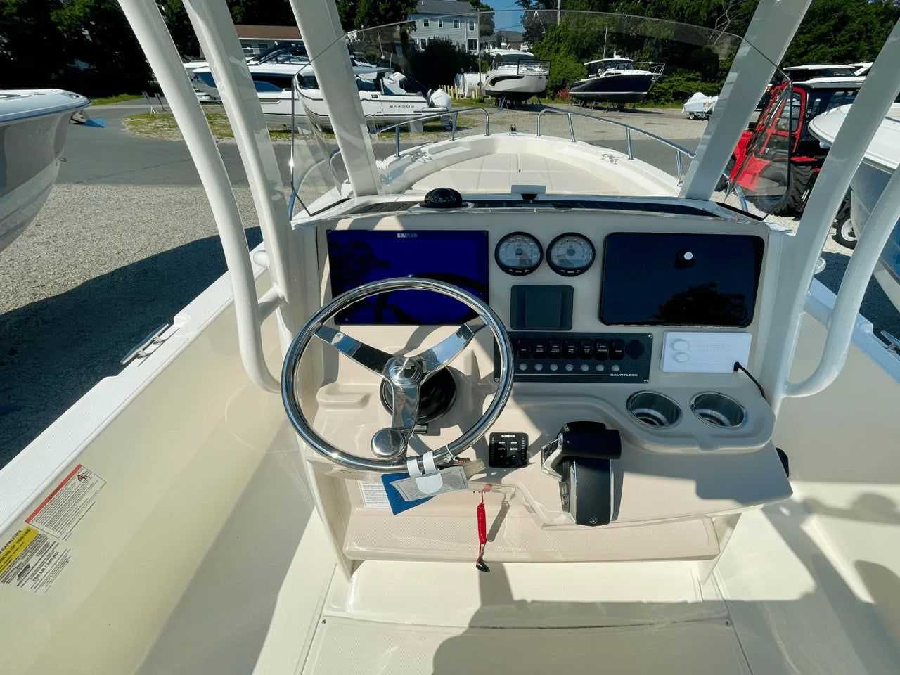 2026 Boston Whaler 250 Dauntless 25.0 feet, Quincy, MA #17