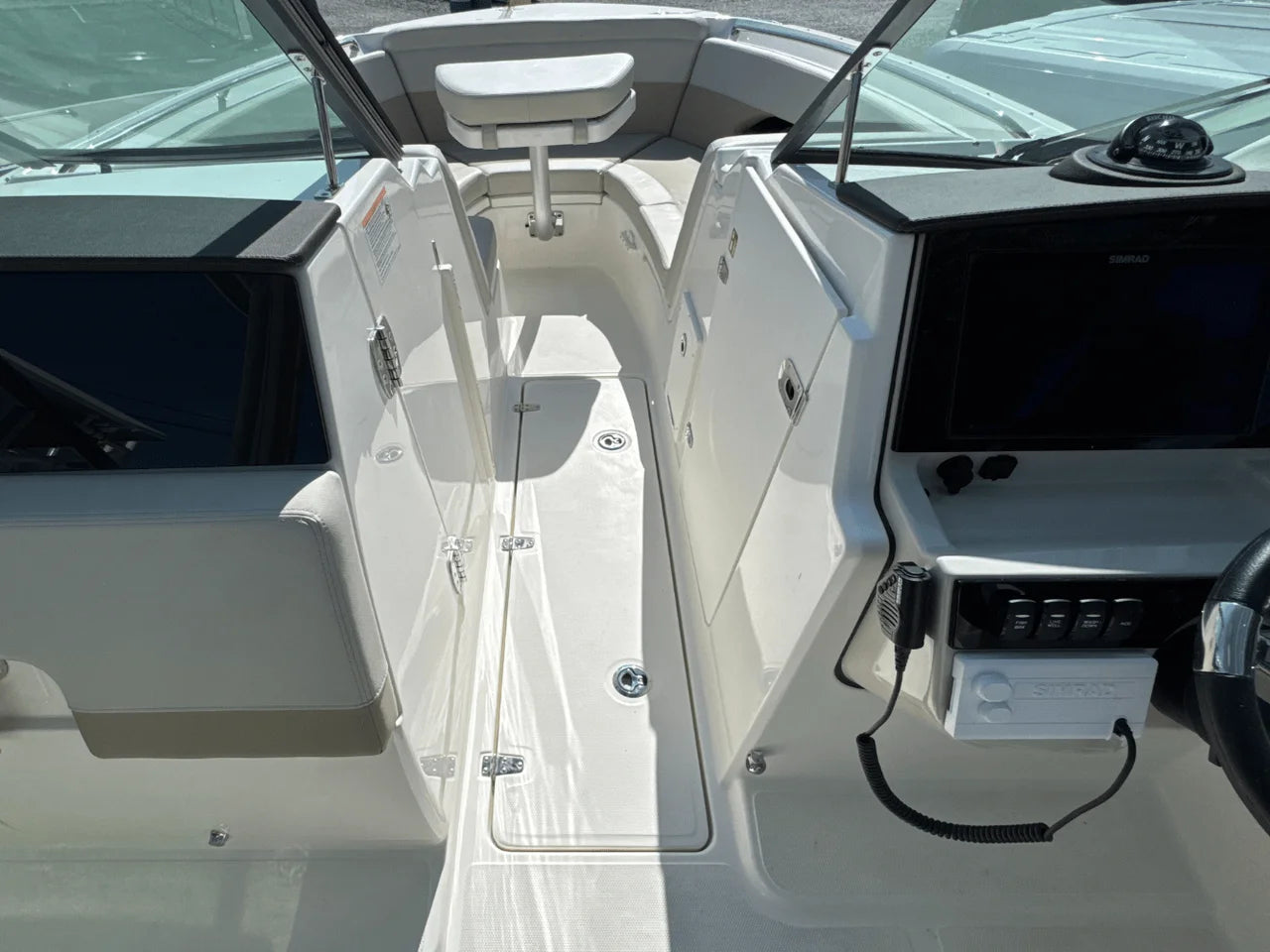 2026 Boston Whaler 240 Vantage 24.0 feet, Huntington, NY #24