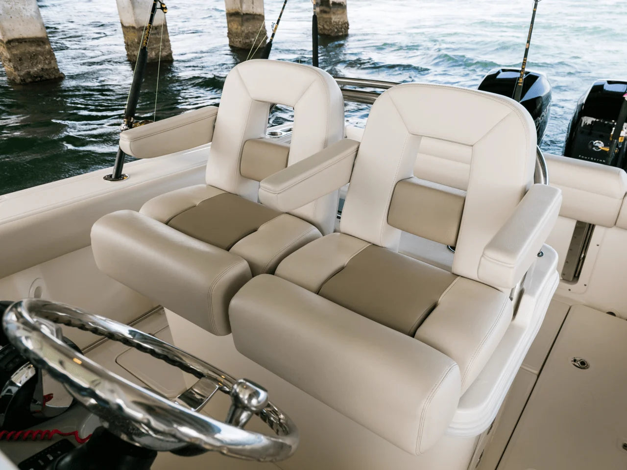 2027 Boston Whaler 250 Outrage 25.0 feet, Jacksonville Beach, Florida #88