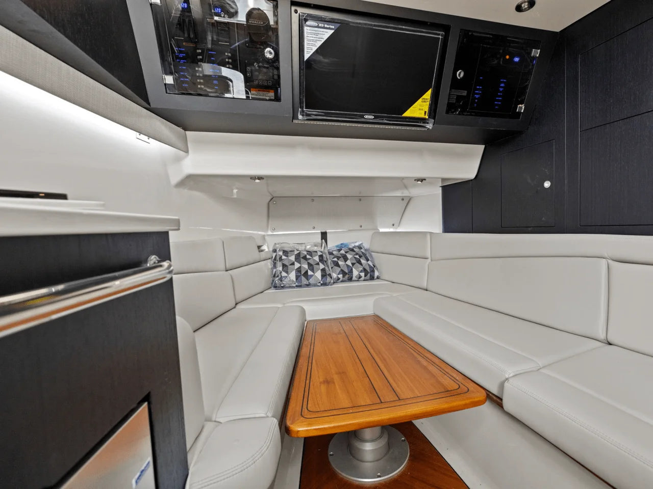 2025 Boston Whaler 380 Realm 38.0 feet, Quincy, MA #35