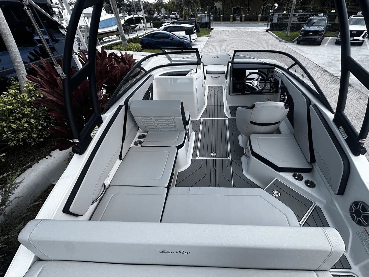 2026 Sea Ray SPX 210 Outboard 21.0 feet, Pompano Beach, Florida #9