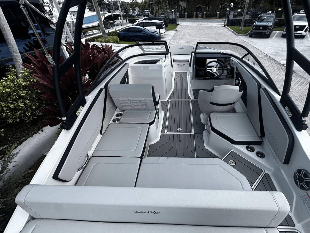 2026 Sea Ray SPX 210 Outboard 21.0 feet, Pompano Beach, Florida #9