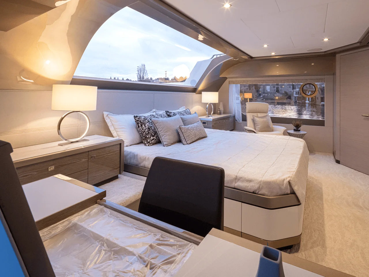 2025 Ocean Alexander 27R 88.0 feet, Pompano Beach, FL #65