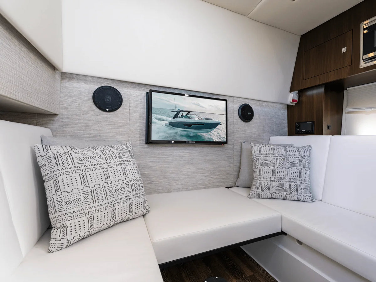 2027 Cruisers Yachts 34 GLS Outboard 34.0 feet, Venice, Florida #24