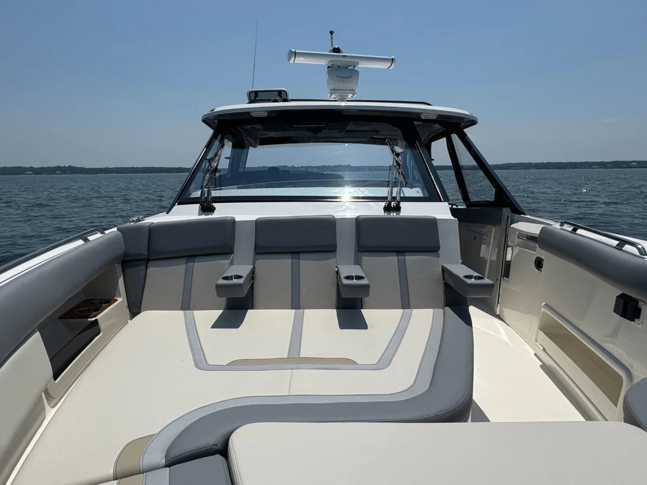 2025 Boston Whaler 380 Realm 38.0 feet, Huntington, NY #71