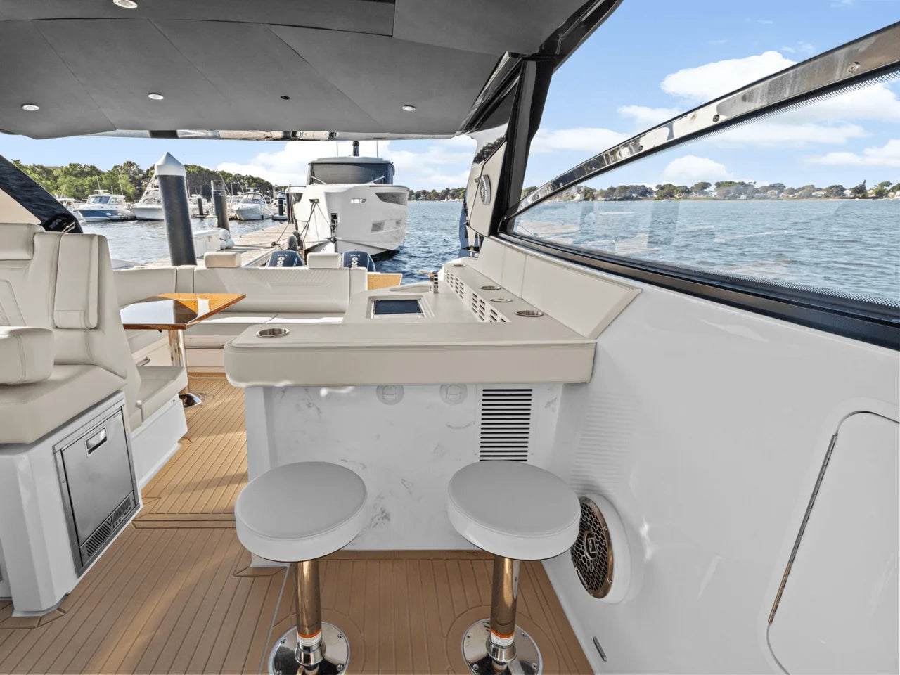 2025 Cruisers Yachts 42 GLS Outboard 42.0 feet, Quincy, MA #15