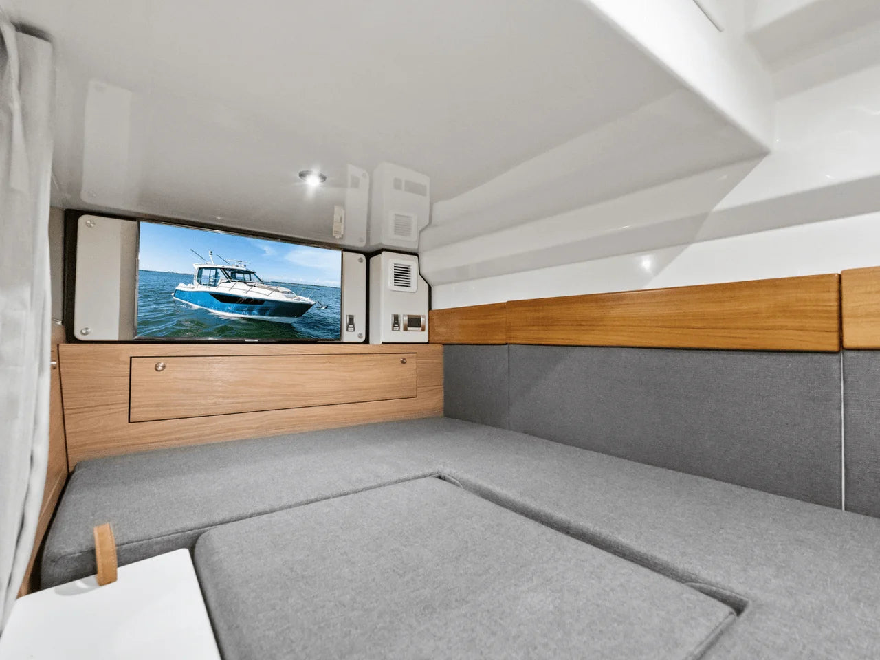 2025 Boston Whaler 365 Conquest 36.0 feet, St Petersburg, FL #32