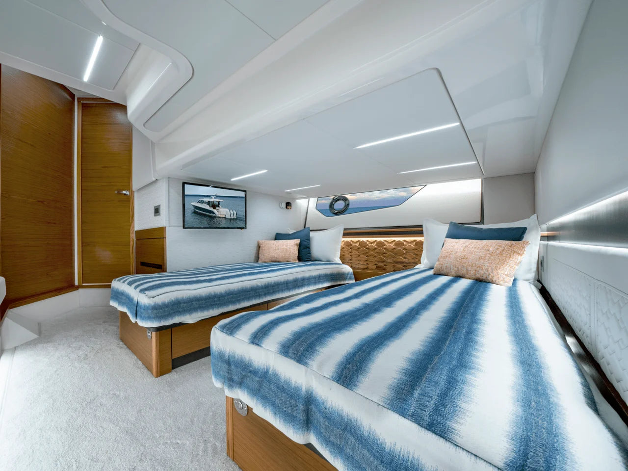 2025 Tiara Yachts LE 48 48.0 feet, Inuvik, Northwest Territories #30