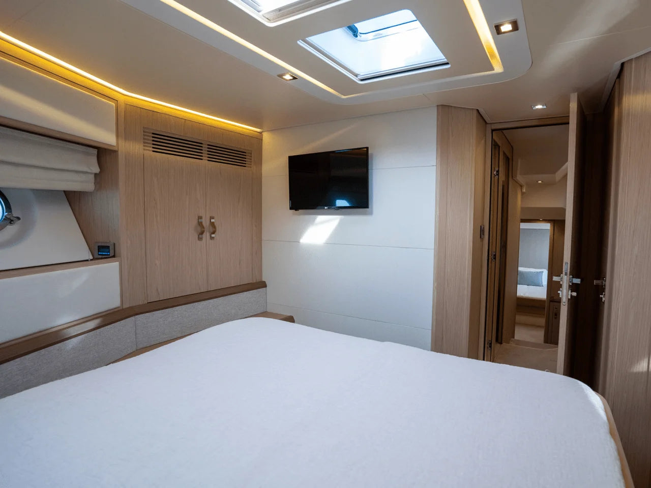 2019 Monte Carlo Yachts MC6 60.0 feet, Miami, FL #50