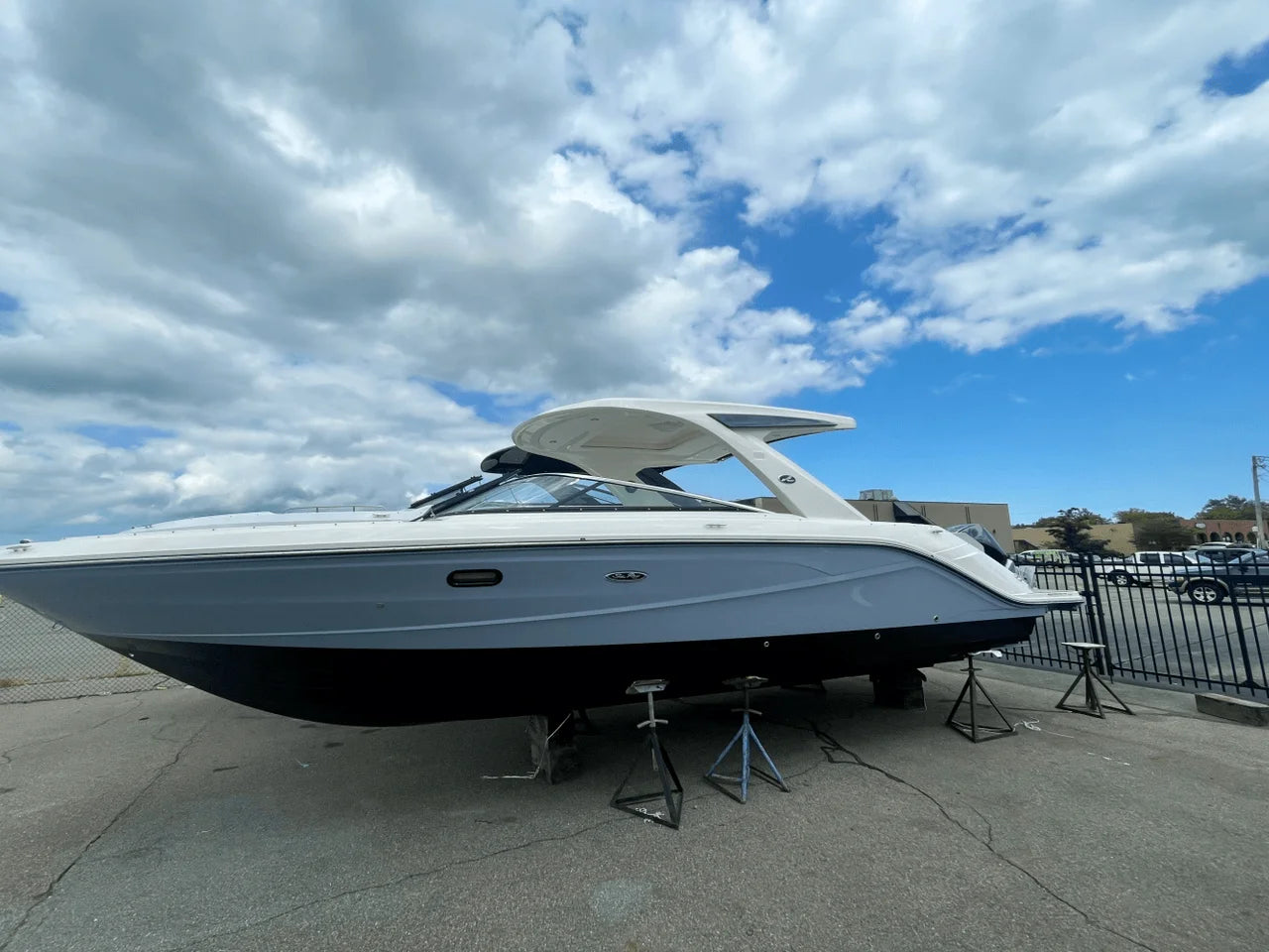 2026 Sea Ray SLX 310 Outboard 31.0 feet, Danvers, Massachusetts #1