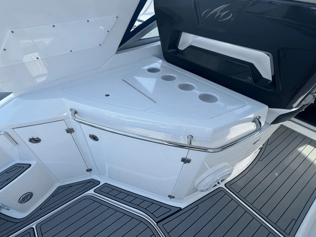 2021 Monterey 335 SPORT YACHT 33.0 feet, Wakefield, RI #17